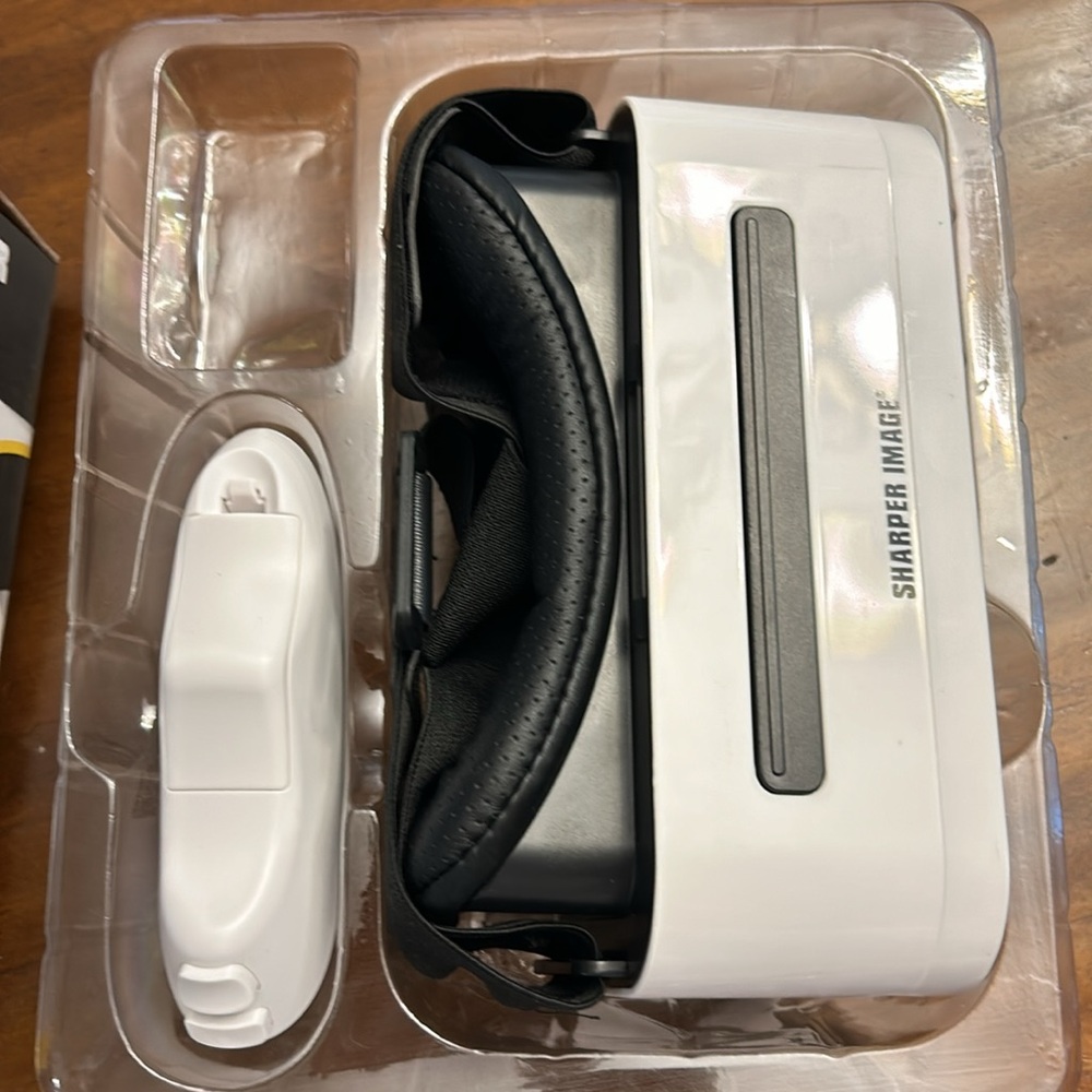 Sharper Image Virtual Reality Headset - Picture 2 of 2